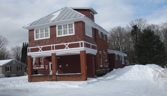 2023-2024 Seasons! Booking Now.Large Private Home in the heart of Old Forge