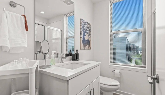 2024 Charming 3-bedroom townhome with AC, WiFi in fabulous Philadelphia