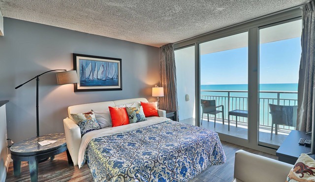 ⛱﹏2024 Newly Renovated : Luxury 5beds/Direct Oceanfront/2BRs/Wifi/Pools