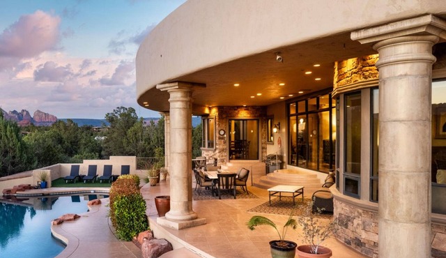 2024 VRBO Property of the Year: Palatial Paradise w/Infinity Pool & Breathtaking Views of Red Rock