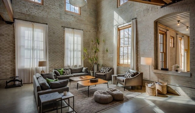 2025/2026 Open! - Colossal Loft in Three Oaks. 2 Night Summer Minimum