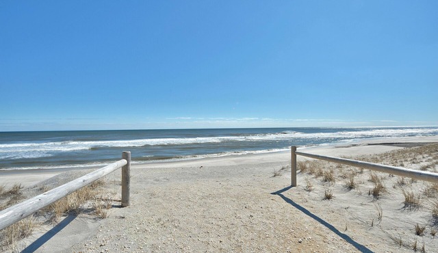 2025 Ocean View Completely upgraded-New everything 2025 Rates