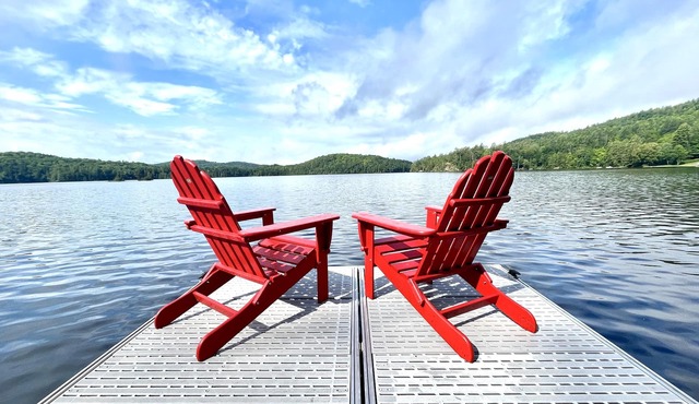 2026 DATES COMING SOON-Lakefront ADK Cabin on Paradox Lake - Close to Hiking!