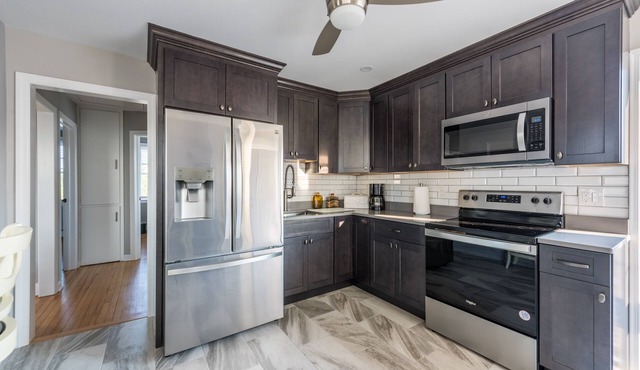 2026 LAVALLETTE NEW Kitchen and Bathroom, Outdoor Shower & BEACH BADGES INCLUDED