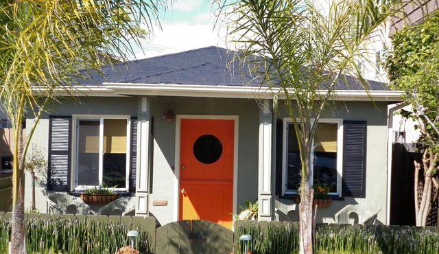 🌊 🌊 2026 @ the Starfish Bungalow. Steps to Ocean. 🌊⛱️ RELAX & ENJOY the beach.😎