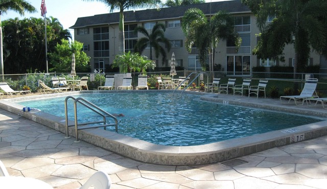 2027 Snowbirds Getaway! 2BR/2BA, Hibiscus Golf Club, Heated Pool