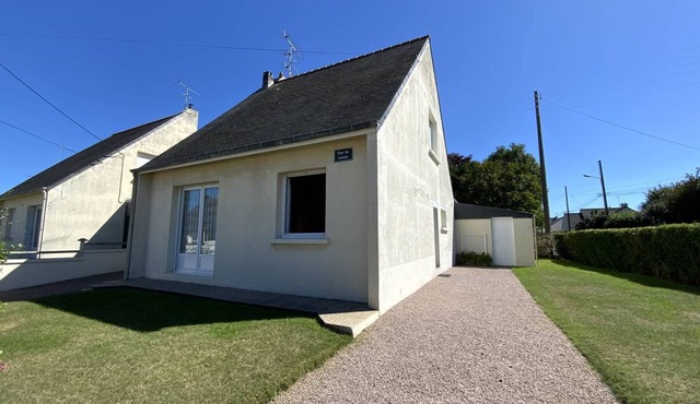 203 - Quiet house with garden in Plurien