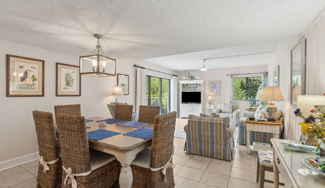 2034 Beachwood - Close to the Omni and Steps to the Beach