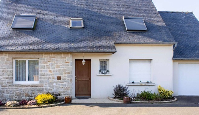 204 - Tranquil family home with large garden