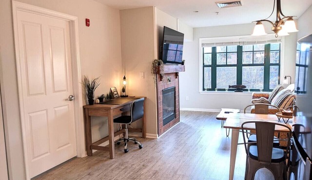 206 · Renovated Chic Premium 1 bdrm