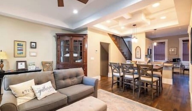 #207 King Suites, River Views, Deck, Downtown