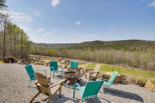 210-Acre Cabin w/Trails & Hot Tub in Tuscumbia!