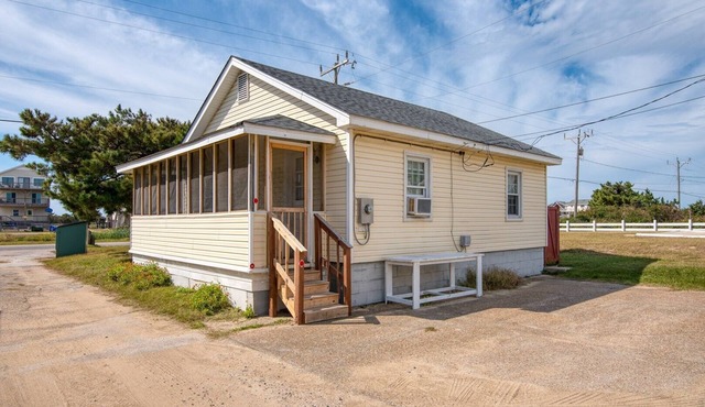 211 - Cute Ocean Side Rental Home - South Nags Head - Steps to the Ocean