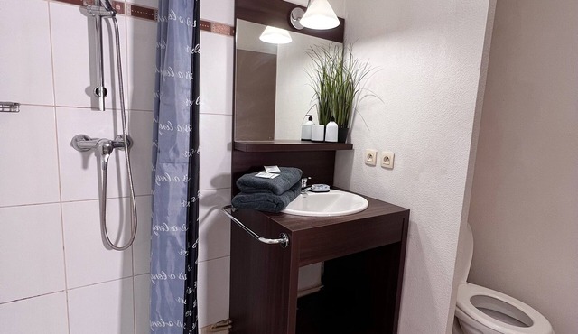 212 Apartment 10 min DisneyLand