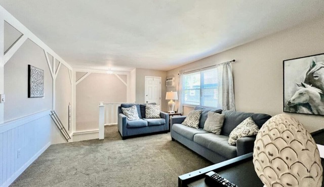 219 Maxwell St - Unit B · A great place to work and stay