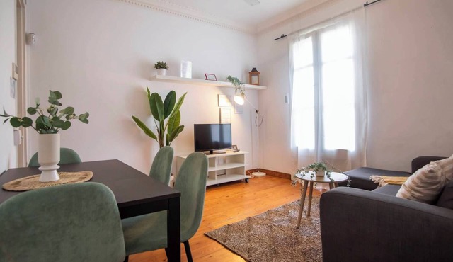 21par1005 Beautiful 2 bedrooms apartment