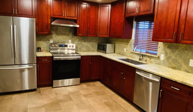 22 acres Farmhouse to enjoy . 1.5 mile from tracy mall . Still enjoy countryside