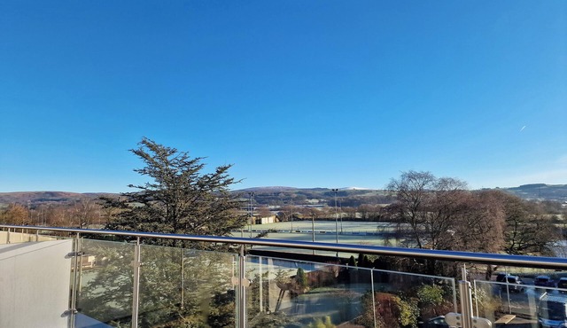 22 RIVER VIEW, romantic in Garstang