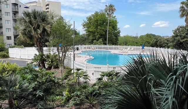 22 -The heart of International Dr/Universal