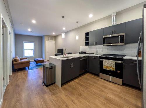 224 Brand New 1 Bedroom 1 Bath 1 Kitchen 1 Liv