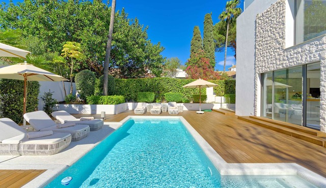 2244 Luxury Modern Villa with Heated Pool in Puerto Banus