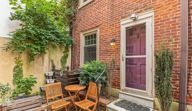 228 Catherine Street