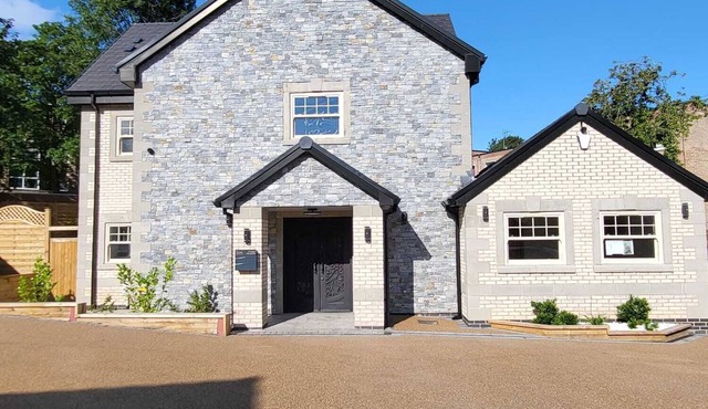 22a: Brand new 5 Bed 4 Bath Detached House