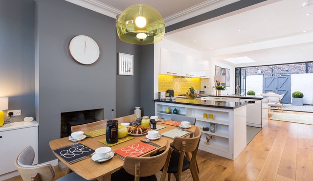 23 Bishopgate Street - a family break that sleeps 4 guests in 2 bedrooms