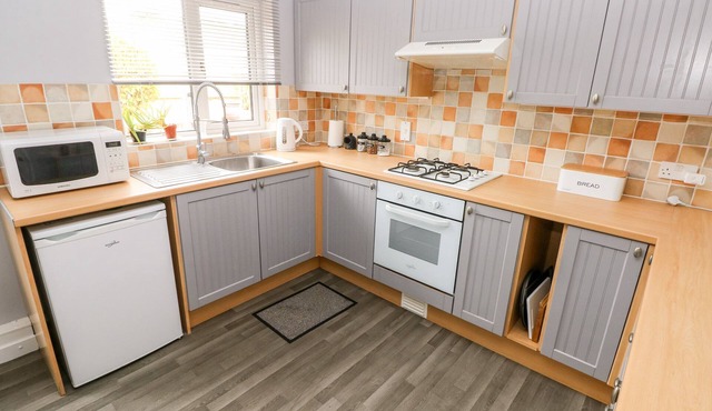 23 CHARLES THOMAS AVENUE, family friendly in Pembroke Dock