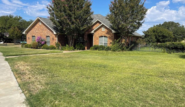 2300 sq ft home with pool and hot tub. Overlooking golf course and sunsets.