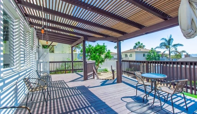 2330/B Comfy 2 bed dual master with Backyard!