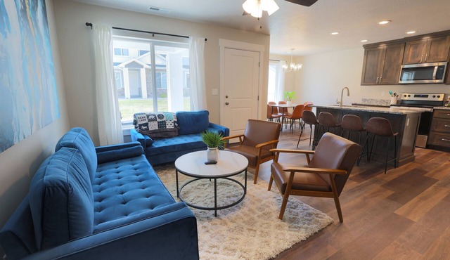 234 - Bear Lake Escapes. Gorgeous & in the ideal location!