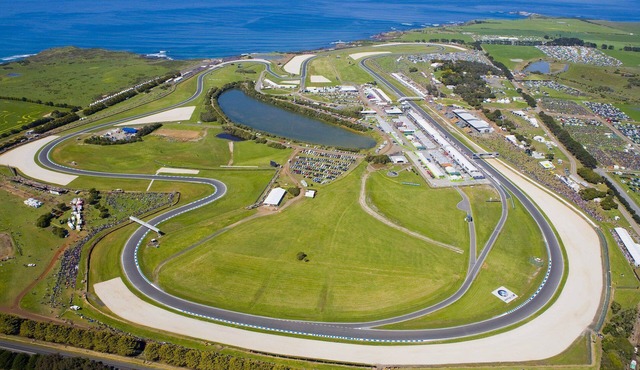 24 Marlin Street, Smiths Beach cabin getaway!