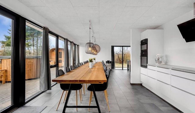 24-person holiday home, fully renovated in 2024 - 2002