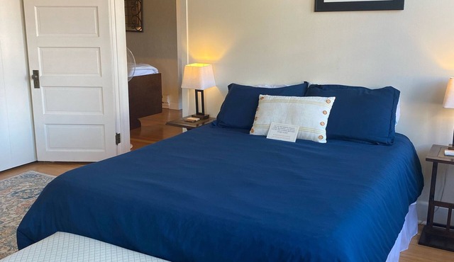 240 State St NE Salem Oregon "TIGER STATION LOFT A" 30 night stays & takes pets.