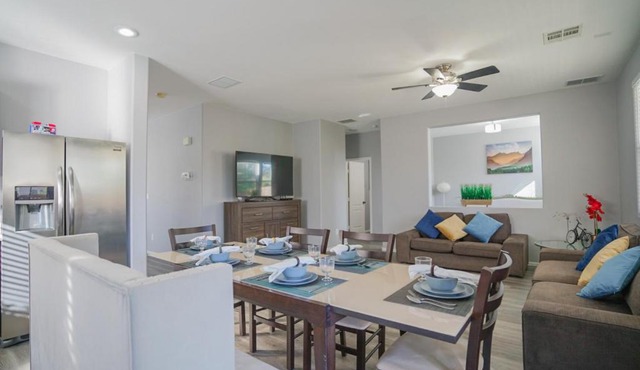 2400SqFt House 6beds 3bath Pool table BBQ