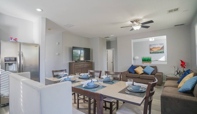 2400SqFt House 6beds 3bath Pool table BBQ