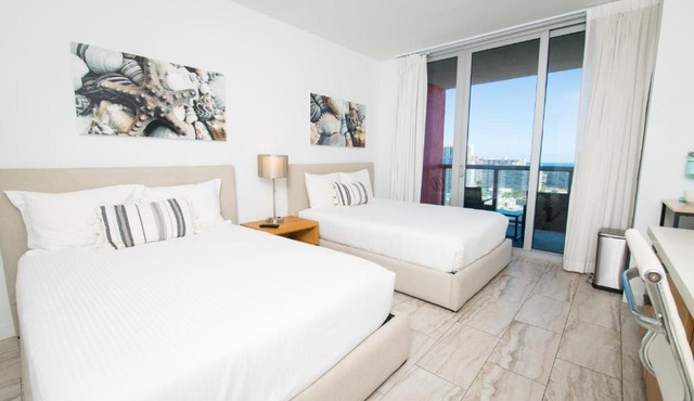 2409B YG Breathtaking Travelers Flat 2BD 1BTH Water Views Balcony Pool Gym 24TH FL 2409B