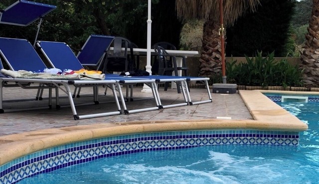 240m2 family villa with swimming pool