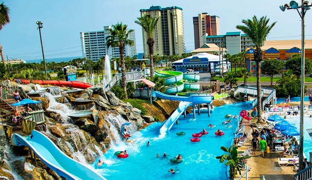 2465 Bungalo 4 Bedroom Home by RedAwning