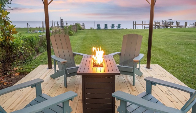 25-50% Off~Private Beach~Hot Tub~Fire Table~