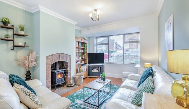 25 Appledore Gardens