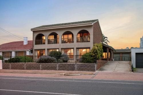 25 Esplanade Beachfront Villa with Ocean Views