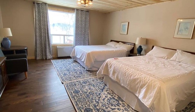 25 French River Rooms