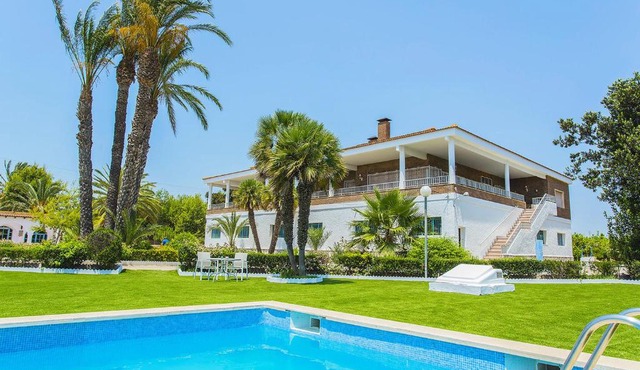 250 Finca CODOVI - Alicante Holiday