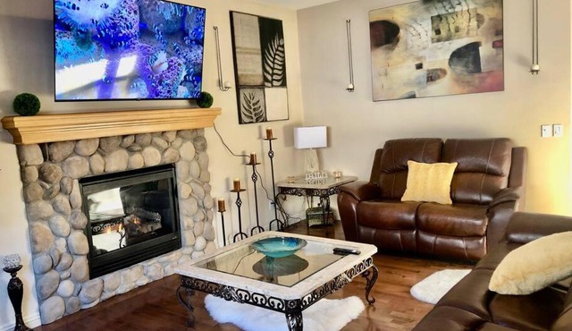 2500 sq house in Springbank Hill BL 261818