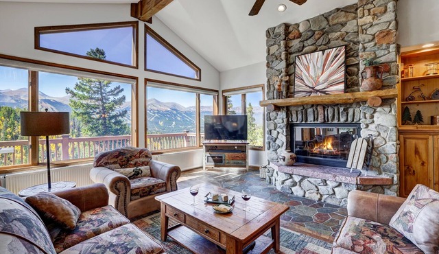 2542 Boreas Pass, gorgeus home with panoramic views of the mountains!