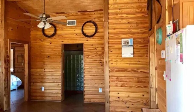 25ac Private Mountain Retreat for 25ppl