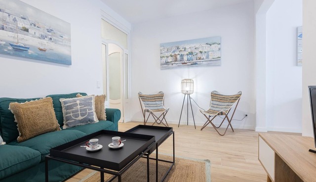 25km from Barcelona and 400 meters from the beach and train station