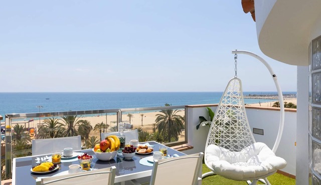 25km From Barcelona Front beach apartment.mat17